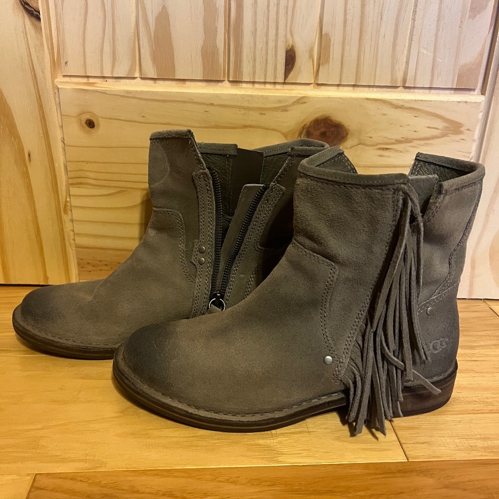 Ugg Layne fringe zipper boot